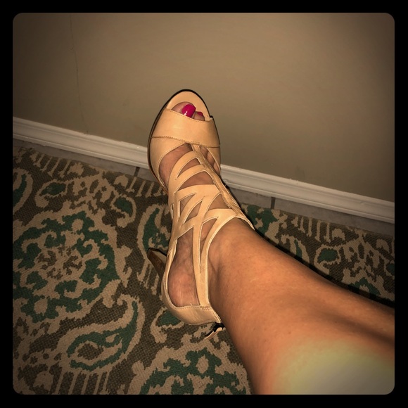 Franco Sarto peep toe pump sandals - Picture 3 of 7